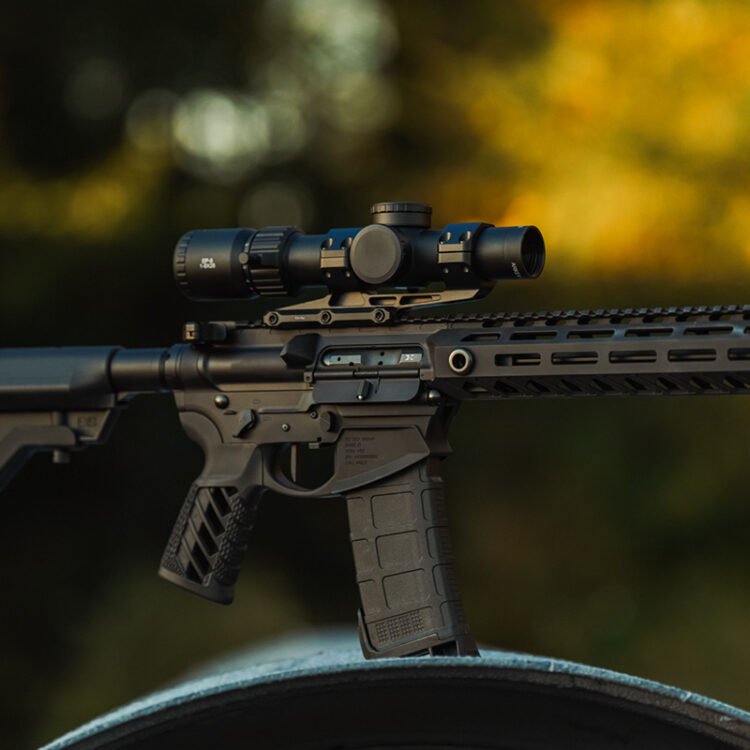 Arken EP-8 1-8x28 LPVO FFP Illuminated Reticle